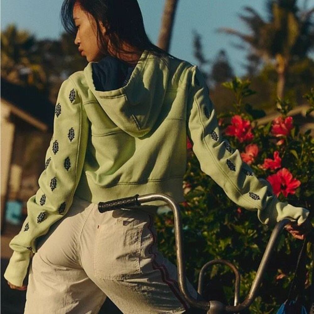 Free People Run Out Hoodie Crop Size M - Picture 2 of 9